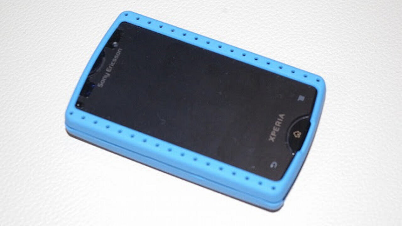 「Xperia Mini Pro（SK17）」用メッシュハードケースが届きました