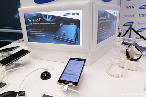 14483418110_040172a690