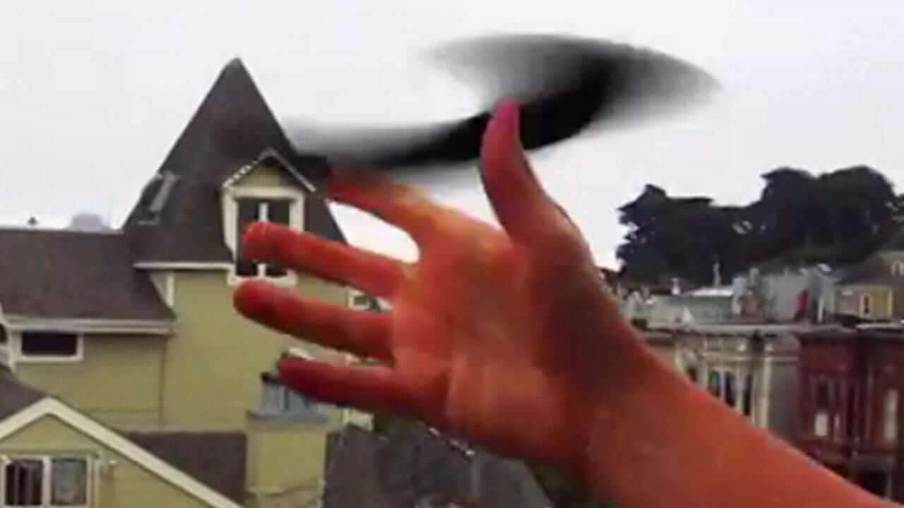 Sonyがなんか不思議な動画を投稿