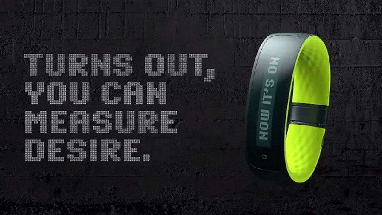 ARMOUR共同開発リストバンドウェアラブル「HTC Re Grip」発表【MWC 2015】