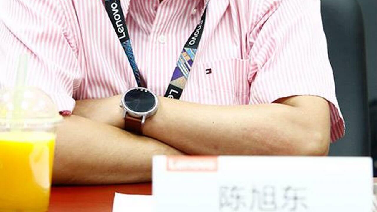 Lenovo社員「Moto 360（2nd Gen.）」着用