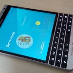 BlackBerry Passport Silver Edition-2
