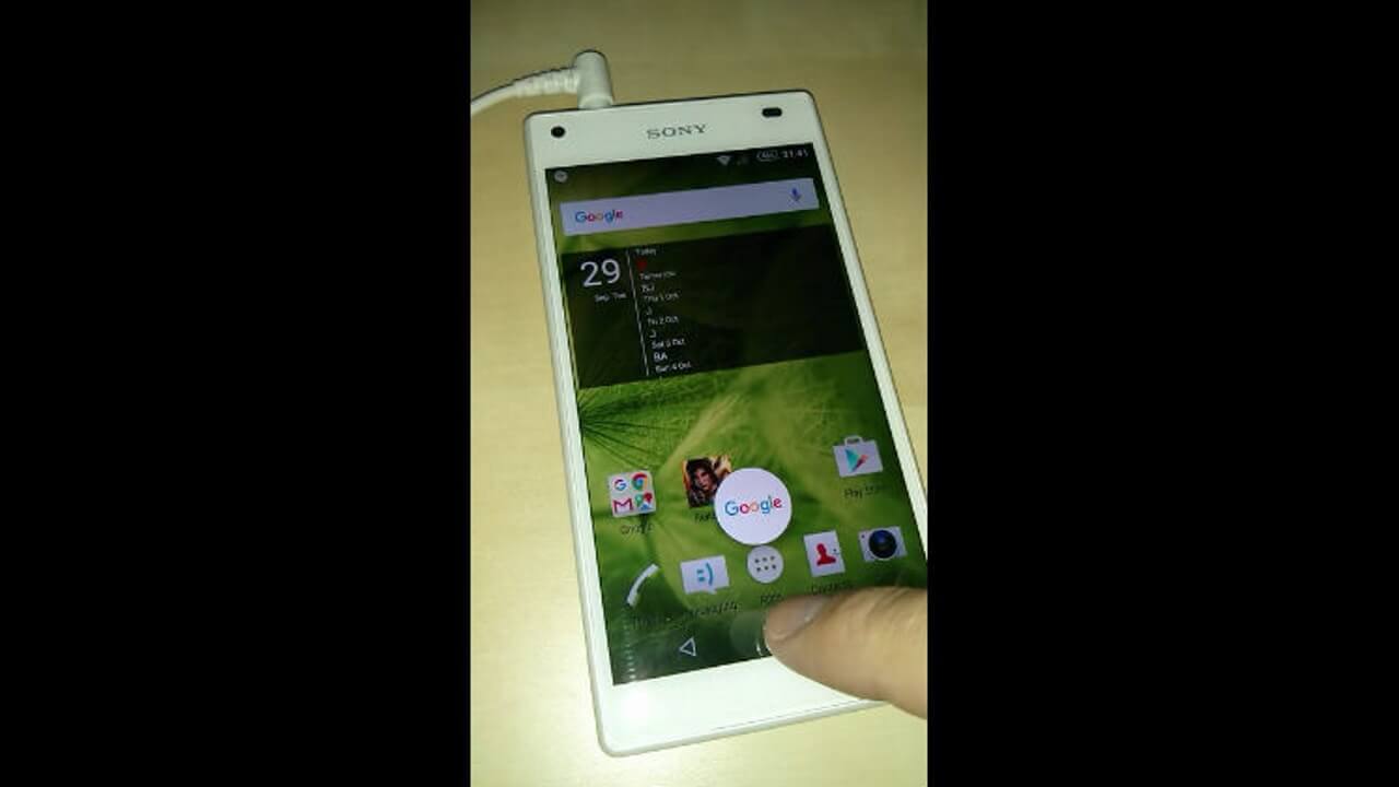 「Xperia Z5 Compact」ディスプレイ誤動作が報告される