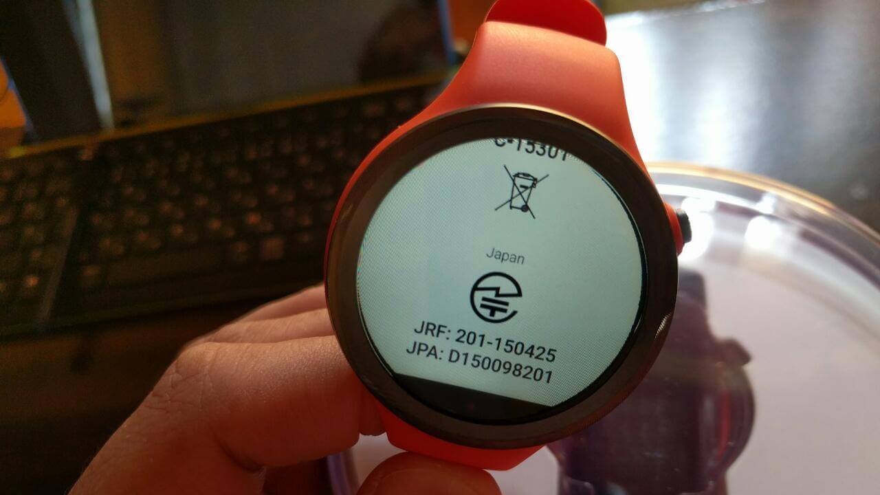 「Moto 360 Sport」適マーク有り