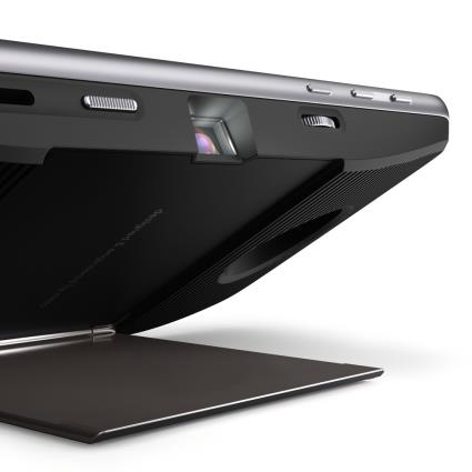 moto-insta-share-projector-1