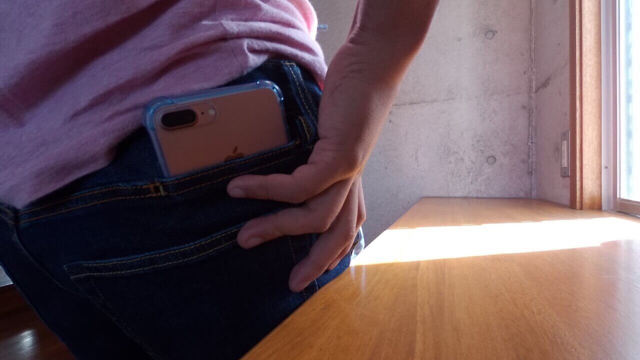 スマートフォンポケット付き無印良品「オーガニックコットンストレッチデニム」