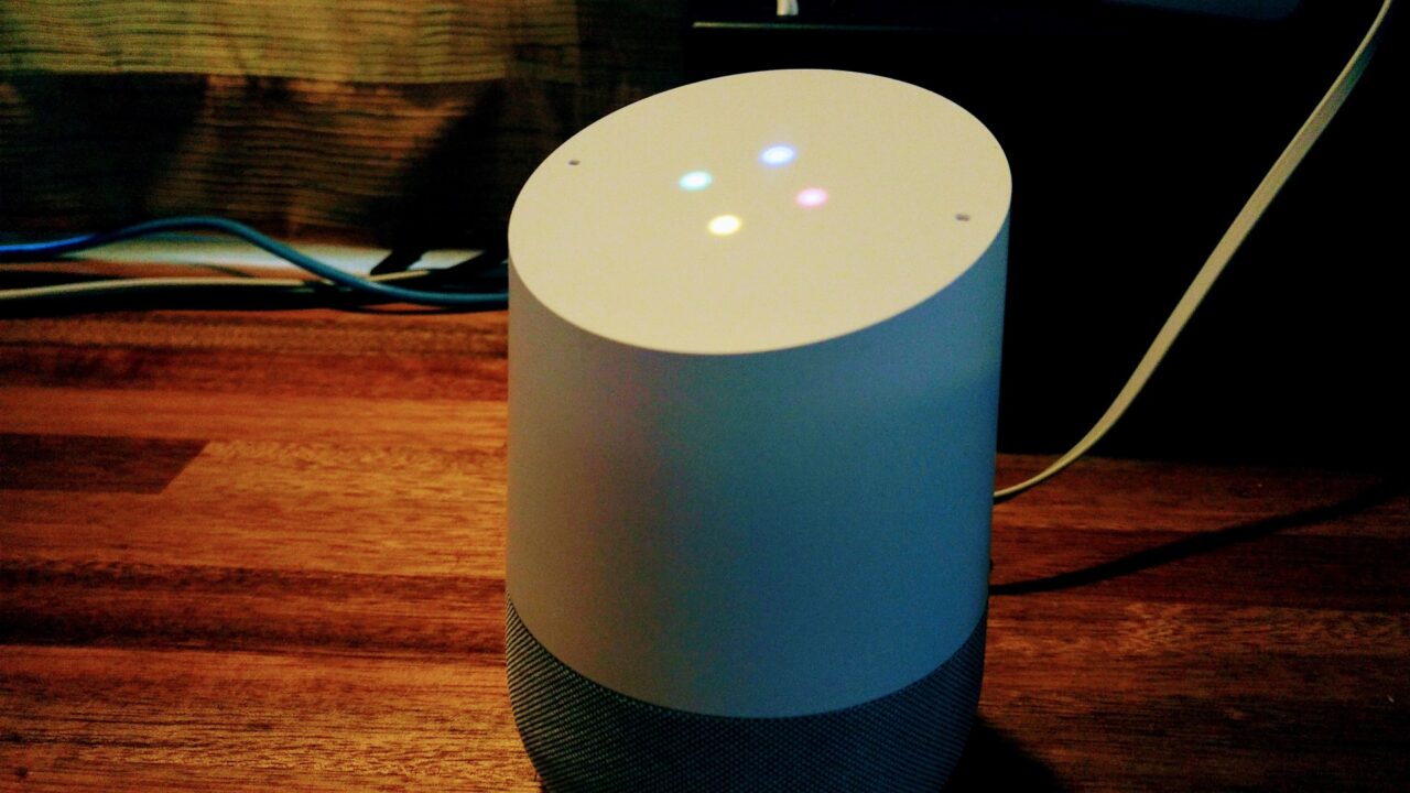 「Google Home」、日本語「Google アシスタント」サポートされず