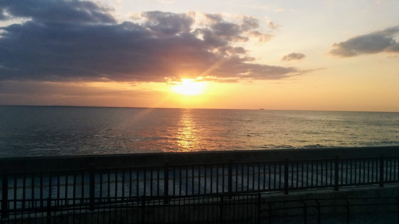 最低限の基本給を勝手に支払ってくれるのが会社【コラム】