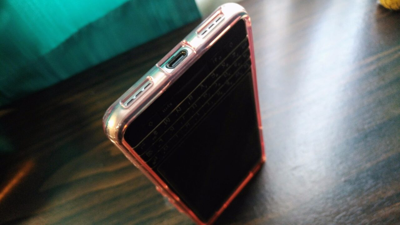 「KEYone」用カッコイイハイブリッドケース「Ringke FUSION」【レビュー】