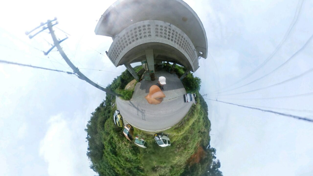 スマートフォンで360度写真をリトルプラネット形式に編集する方法