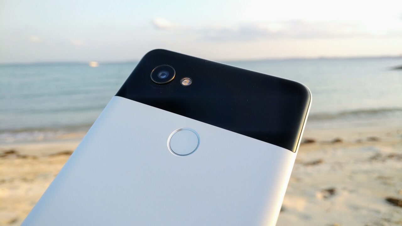 Cloveに「Pixel 2 XL」パンダ128GB入荷