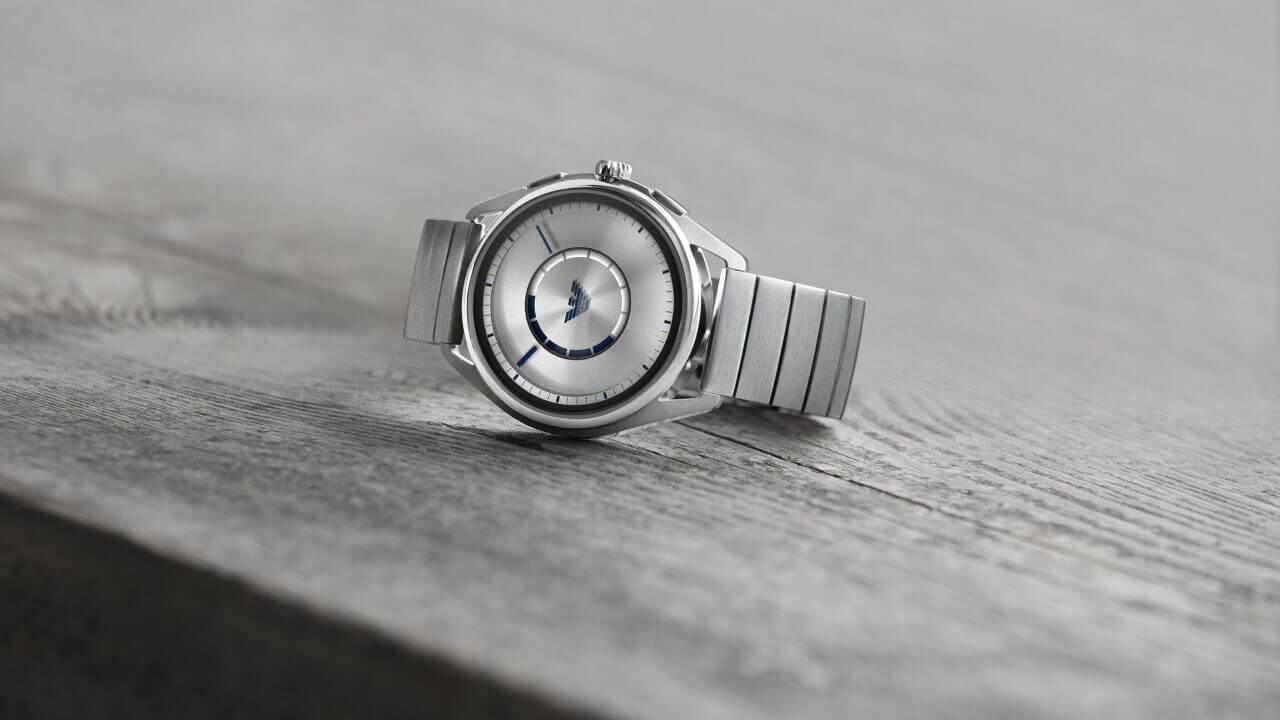 アルマーニが新型Wear OS「EMPORIO ARMANI CONNECTED」発表