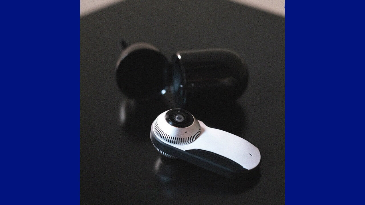 Essential Phone全天球カメラ「360 Camera」ケース付で$24特価