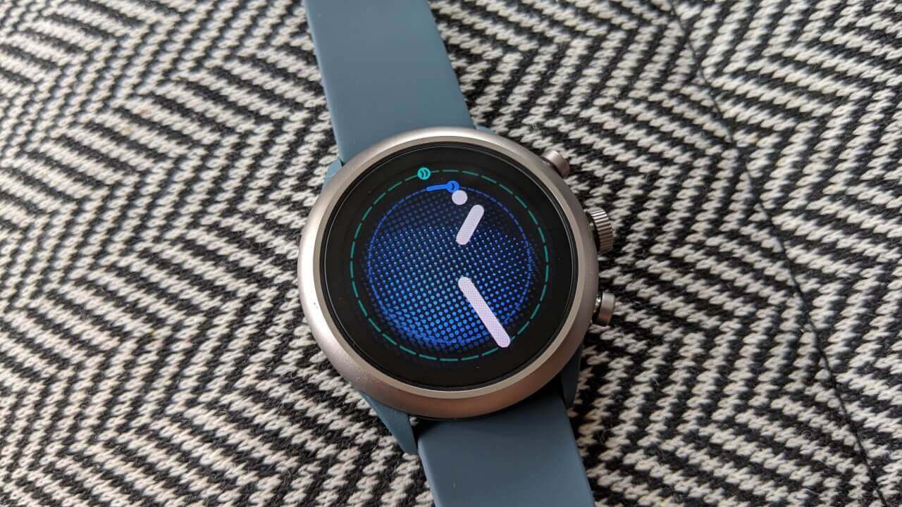 スリープでもカラー表示&動く【Fossil Sportレポート】