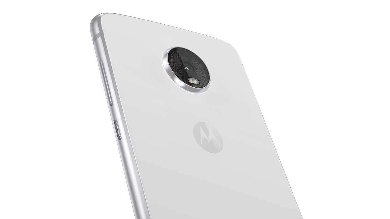 「Moto Z4」フロストホワイトいつの間に発売