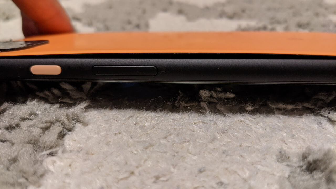 在庫ゼロ！「Pixel 4」オレンジは同色交換不可【レポート】