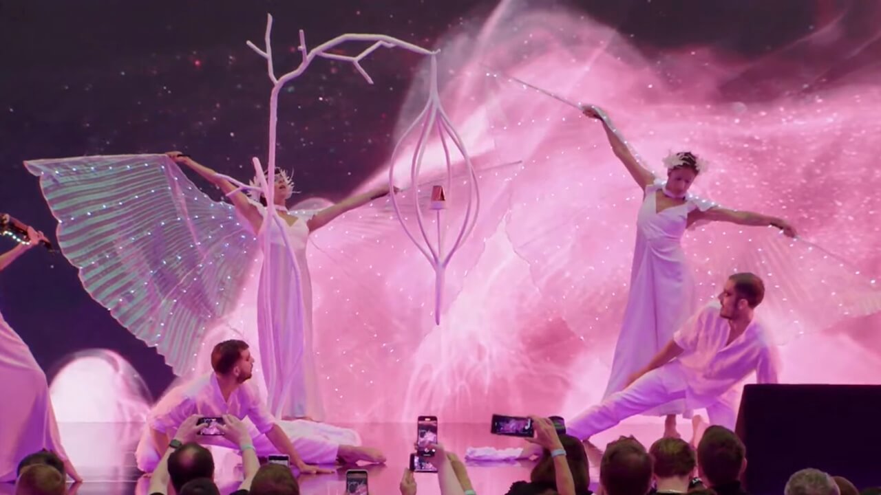 Motorola新型フォルダブル「razr+（razr 40 ULTRA）」発表