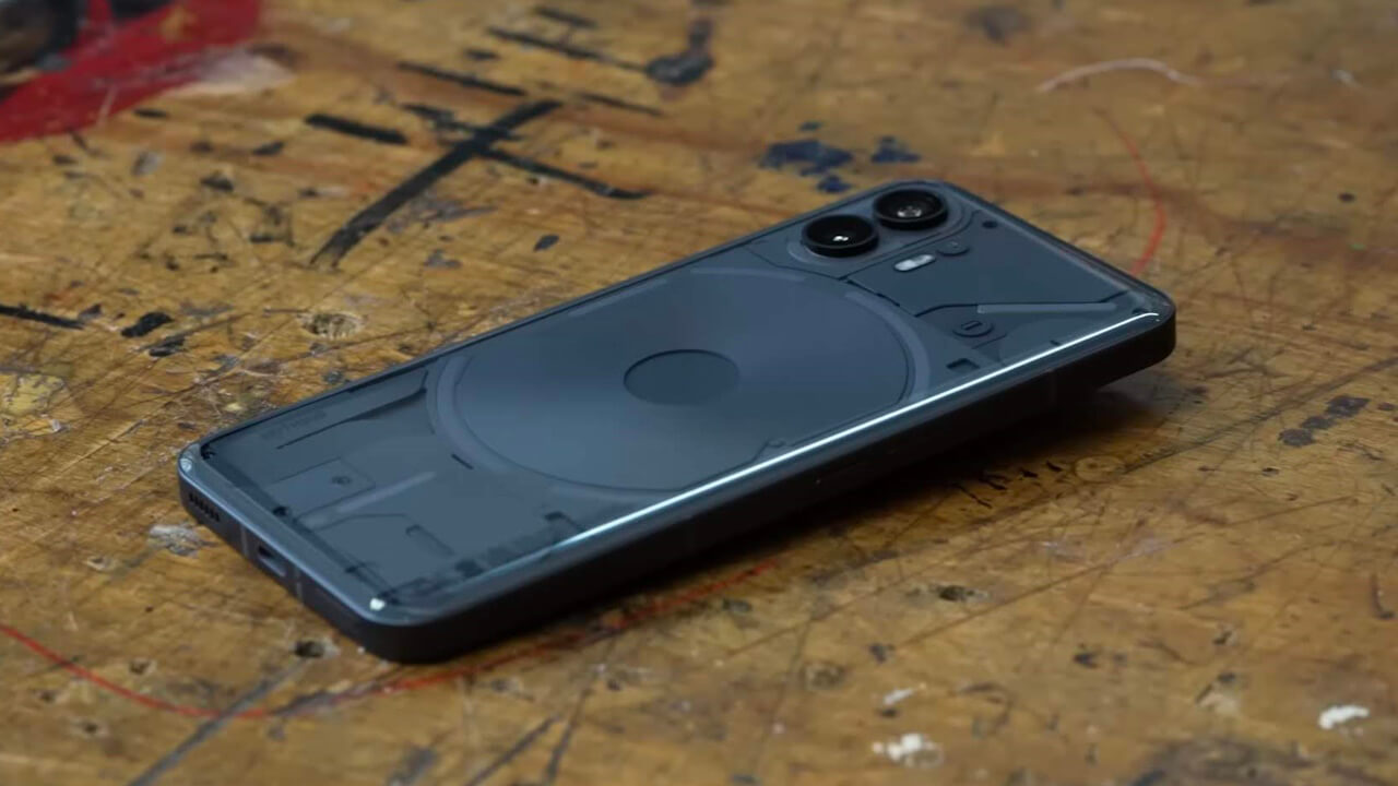 Nothing Phone (2)