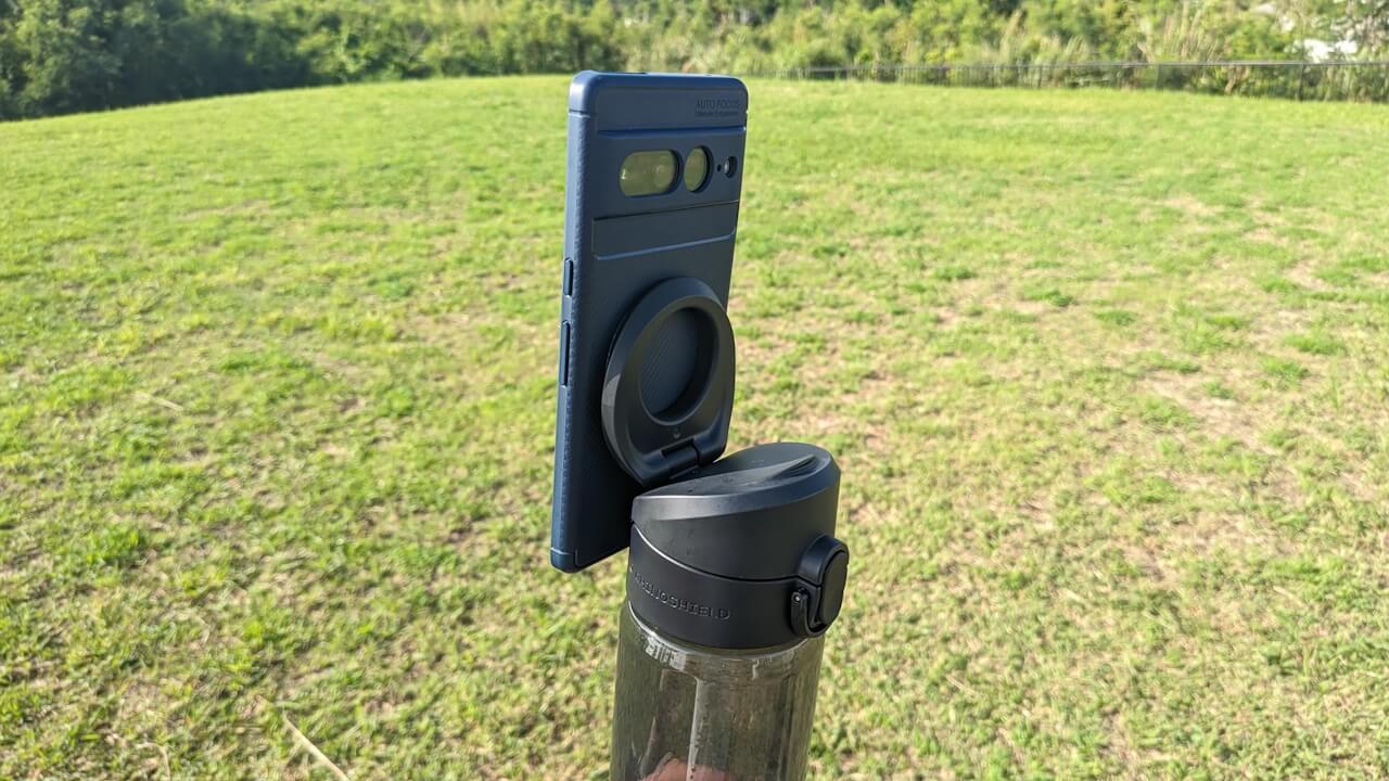 RHINOSHIELD AquaStand